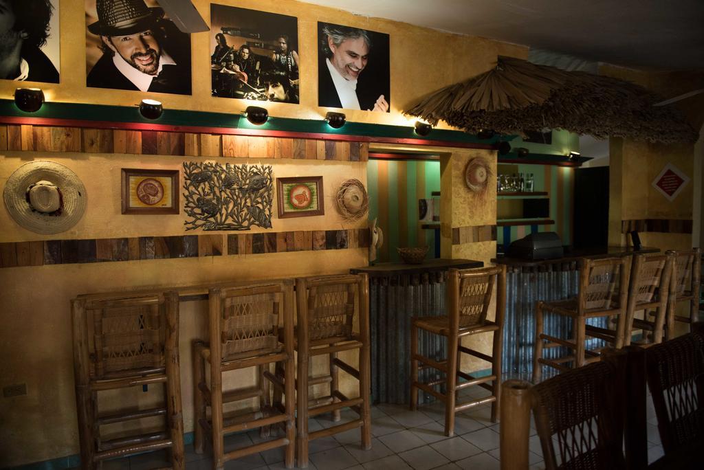 Hostal Dona Chava Pedernales Zewnętrze zdjęcie