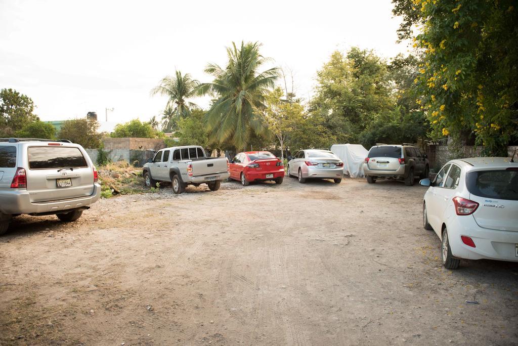 Hostal Dona Chava Pedernales Zewnętrze zdjęcie