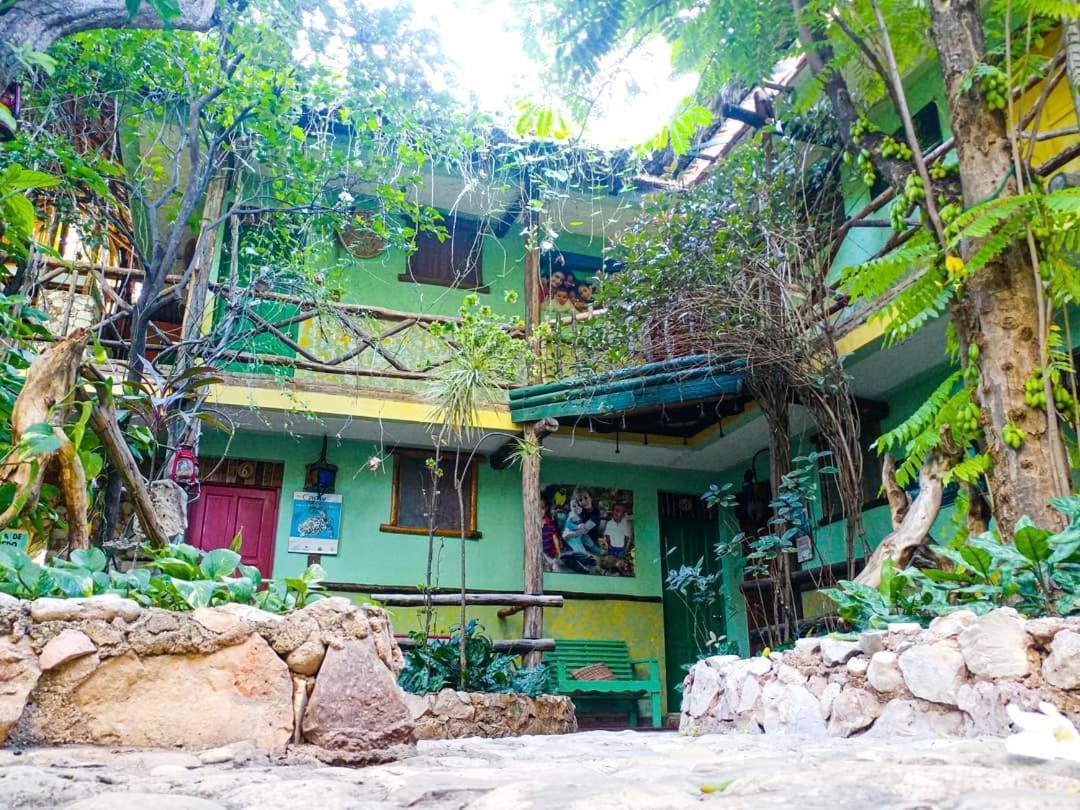 Hostal Dona Chava Pedernales Zewnętrze zdjęcie
